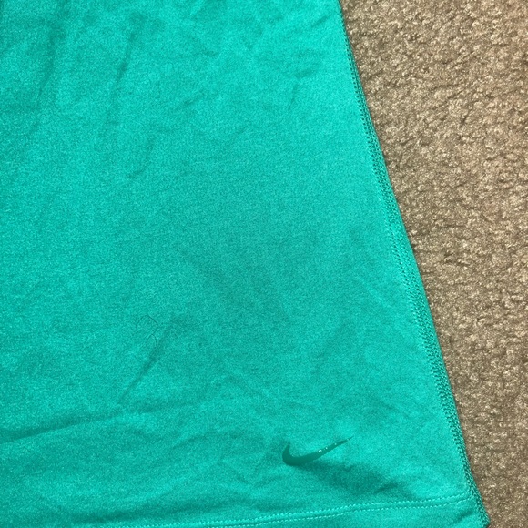 Nike racerback tanktop - Picture 2 of 2